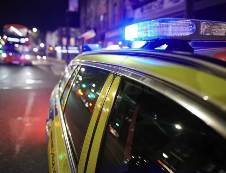 Two Men Hospitalised After Street Altercation in Islington