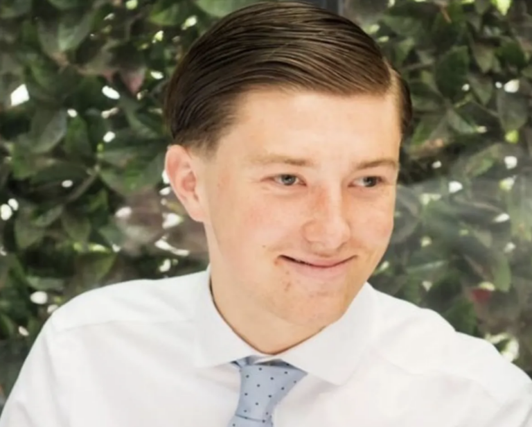 Police Detain Bleeding Teen Following Knife Incident Despite His Appeals