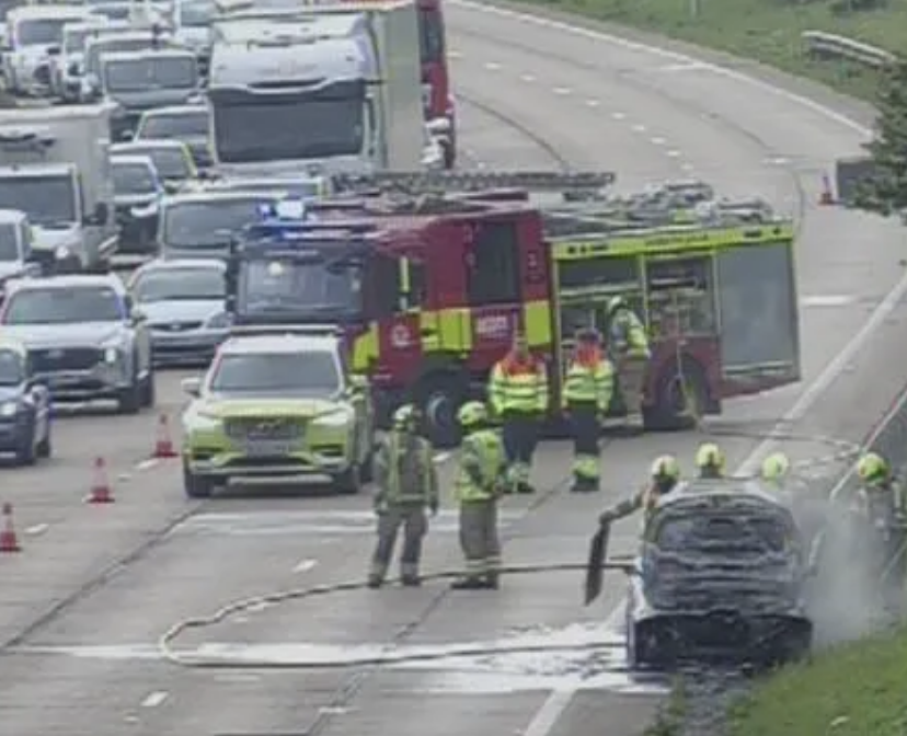 M25 Anticlockwise Closed Following Vehicle Fire Causing Four-Mile Traffic Delay